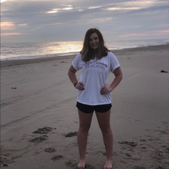 Meet your Posher, Katie - Picture 1 of 1